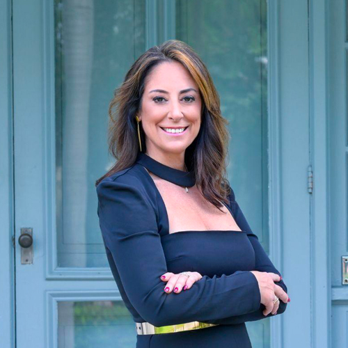Headshot of Vanessa Maggi